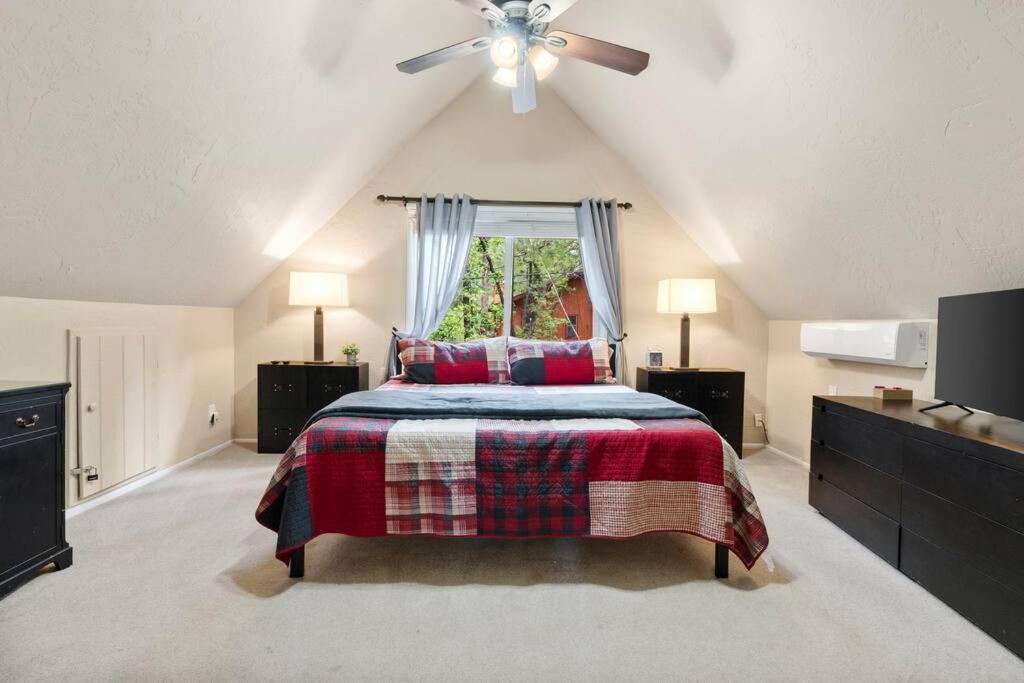 Luxury Cabin Oasis Getaway Heart Of Munds Park Exterior foto